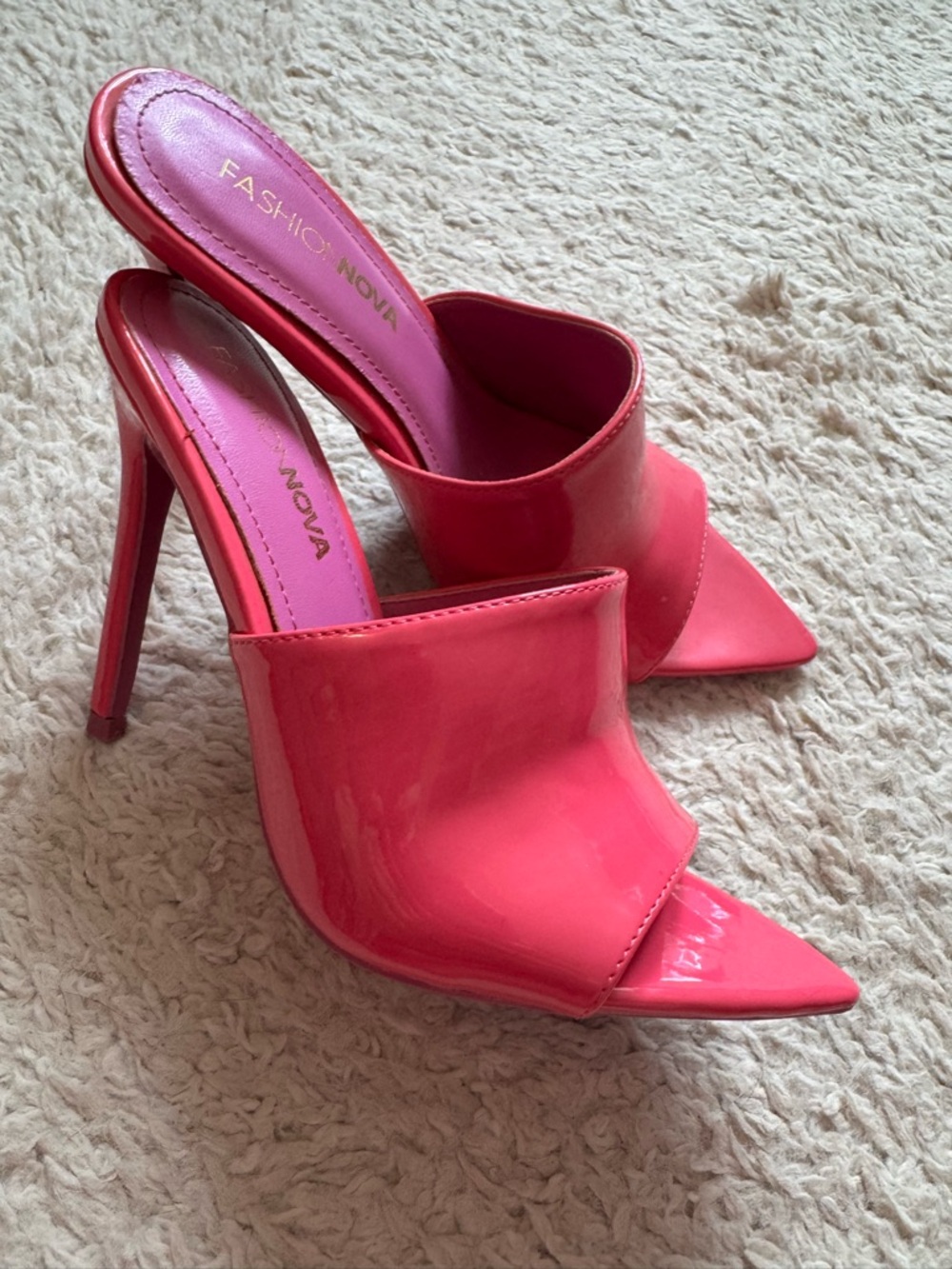 Fashion nova pink point toe heels